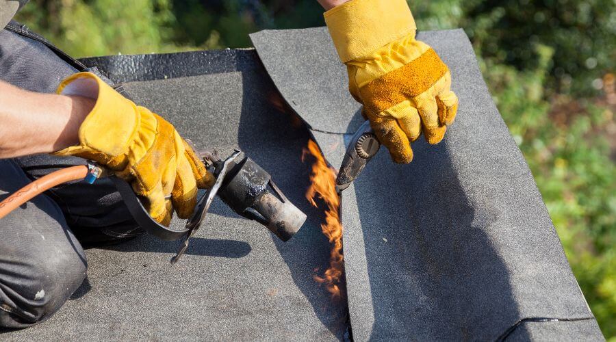 Professional gutter cleaning in Beale Afb, CA